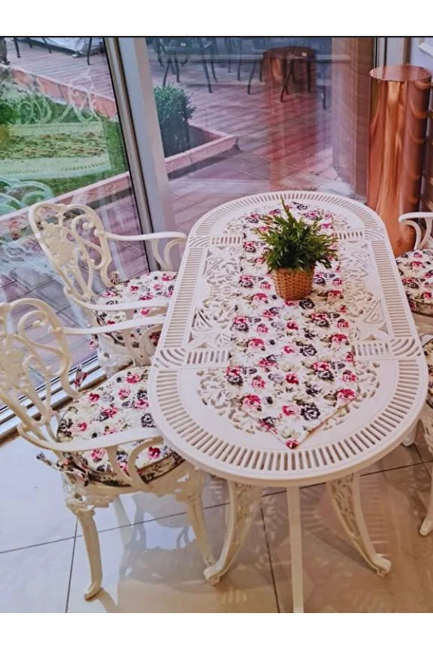 Isparta Model Ferforje Görünümlü Plastik Oval 4'lü Masa ve Sandalye Takım